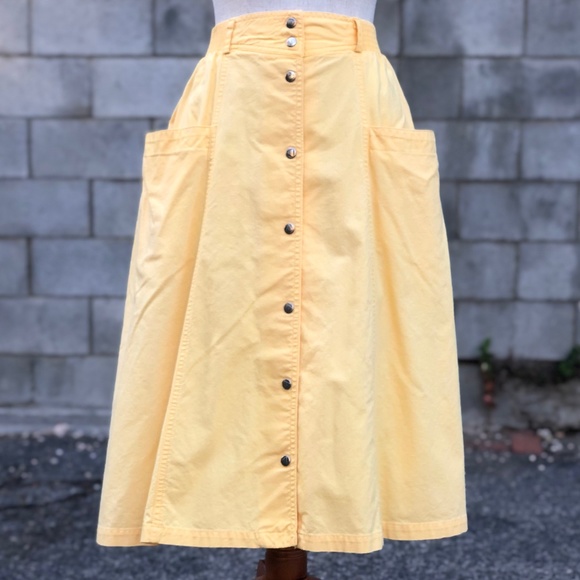 Liz Claiborne Dresses & Skirts - Yellow Vintage Liz Claiborne Skirt Snaps Pockets